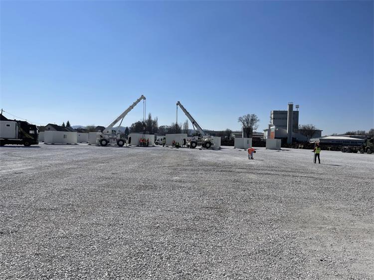 Kontejnersko naselje u Glini